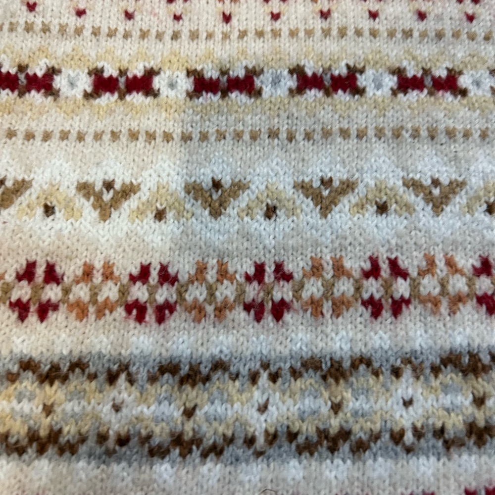 American Eagle Outfitters Cream and Red Patterned Women's Sweater size medium - Picture 4 of 8